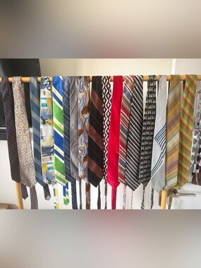 Lot of 17 Men’s Designer Ties Jerry Garcia Pierre Cardin Nicole Miller & More